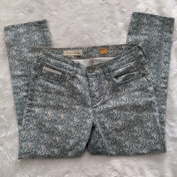 Anthropologie Pilcro floral cropped skinny jeans - Picture 2 of 7